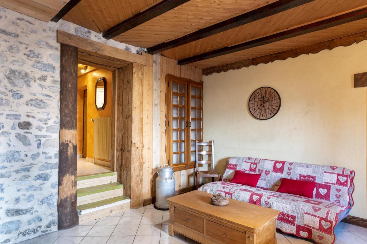 Aux Bois Dhermy Marnaz Exterior foto